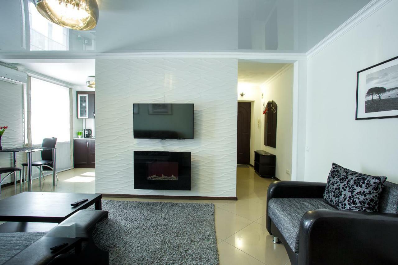 Lotos For You Apartments นิโกลาเยฟ ภายนอก รูปภาพ